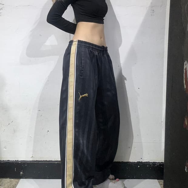 푸마 블랙 골드 사이드 라인 와이드 팬츠 M