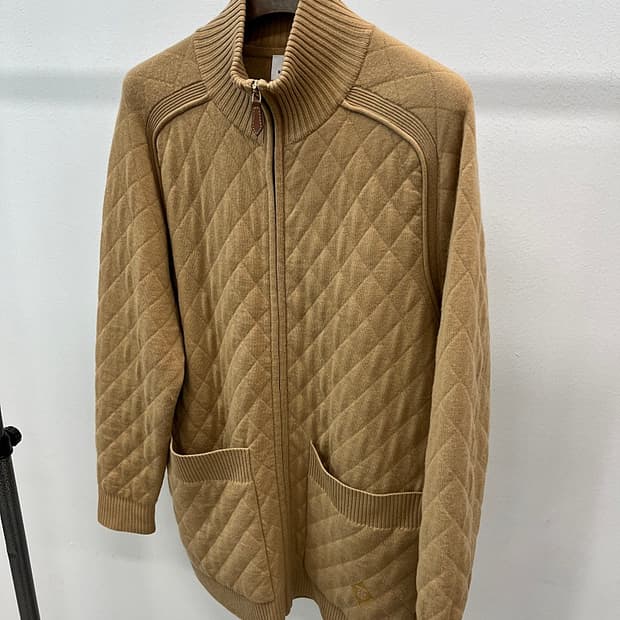 여) 버버리 신형 오버 퀼팅니트