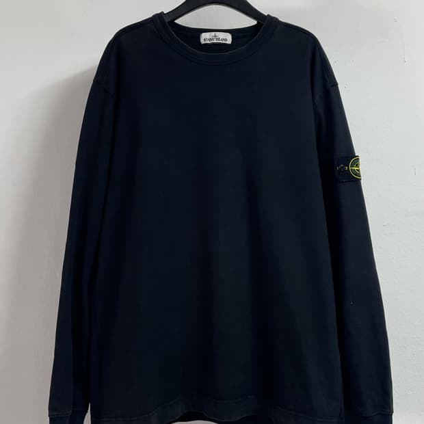 스톤아일랜드 와펜 라운드 맨투맨(on.600)