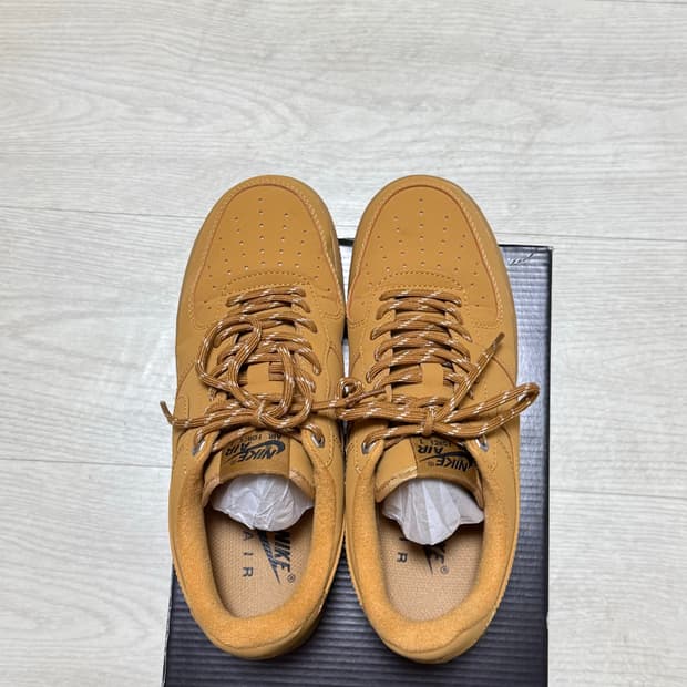 나이키 된장포스 270 거의 새상품 에어포스