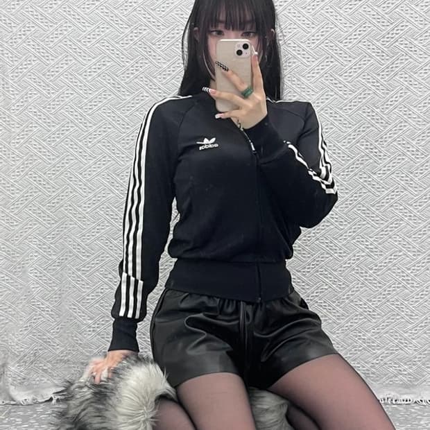 아디다스 Y2K 00's 흑탭 딱붙핏 져지 집업 XS C10409