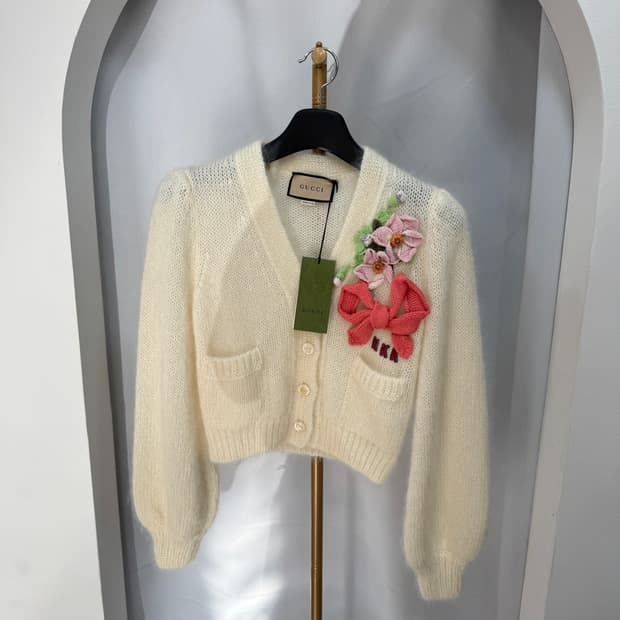 새상품 백화점판 구찌 모헤어 가디건 XS