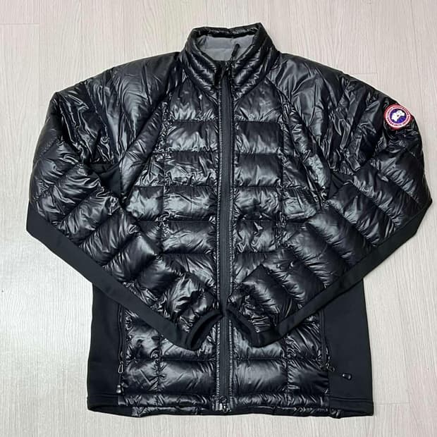 캐나다구스 경량패딩 L사이즈 팝니다!