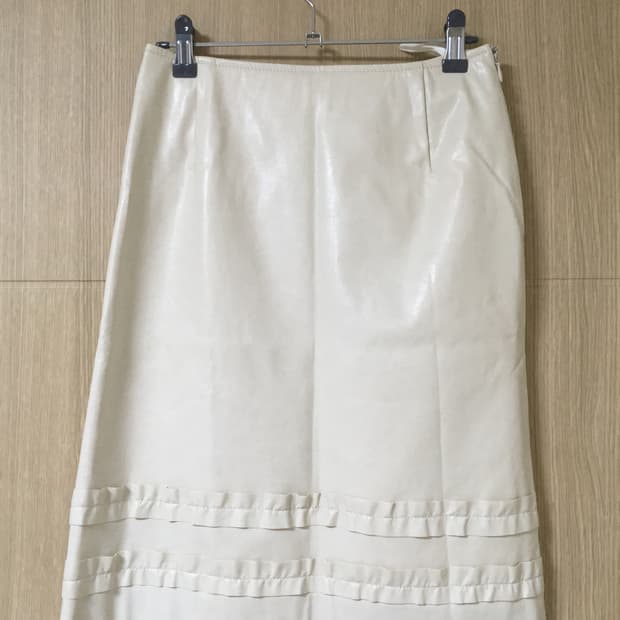 Frill leather skirts