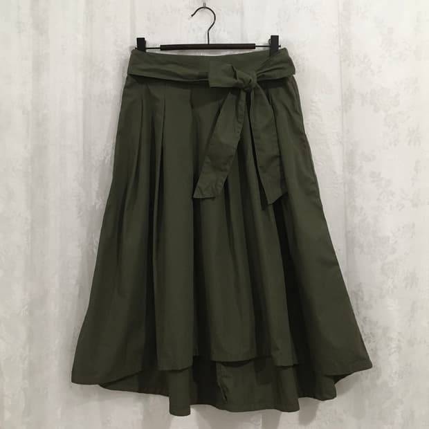 JPN belted pleats midi skirt