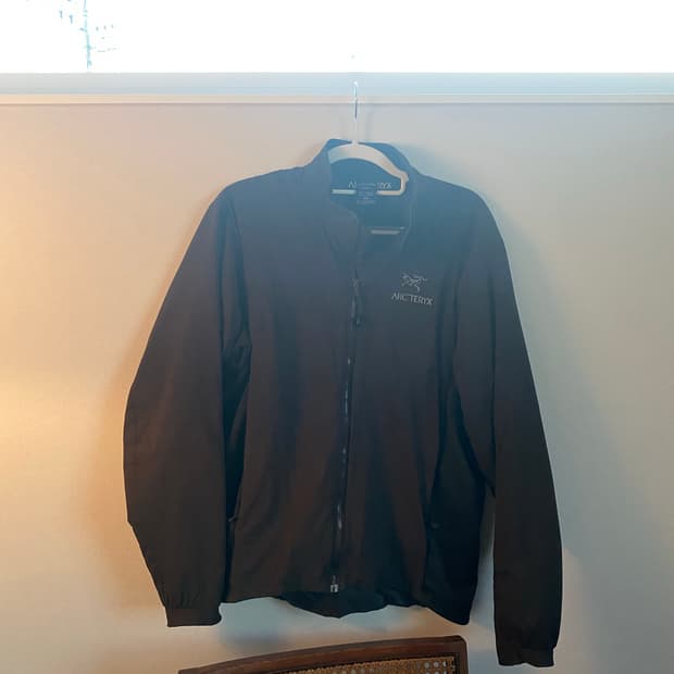 Arcteryx atom brown s