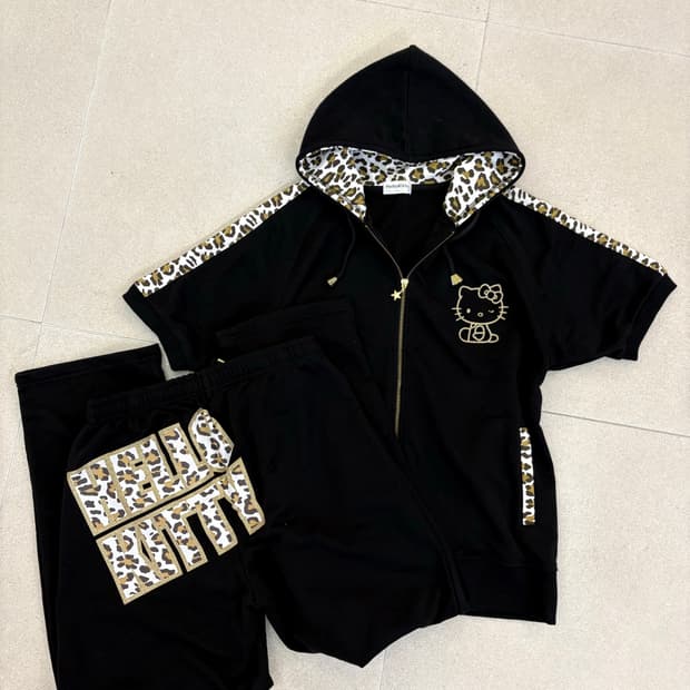 호피 키티 반팔 트레이닝 셋업
