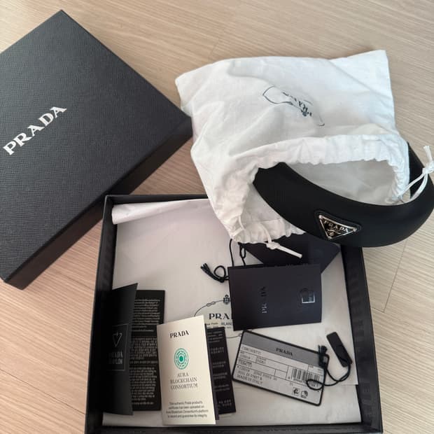 프라다 리나일론 헤어밴드 머리띠