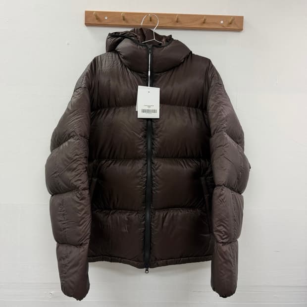주앙옴므 립스탁 덕다운 패딩 브라운