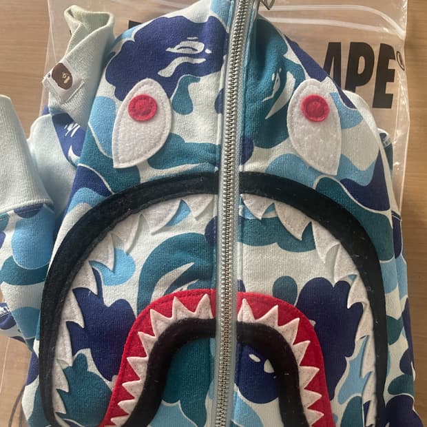 베이프 카모 샤크후드 반집업 블루 m 판매