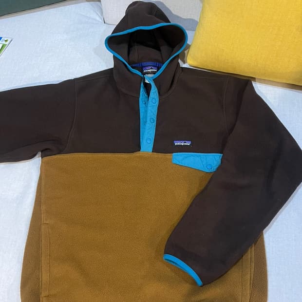 파타고니아 신칠라 후디 후드 플럼 포켓 플리스 후리스