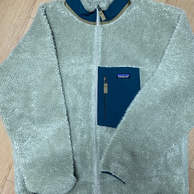 파타고니아 레트로X 펠리컨다크보레알리스그린