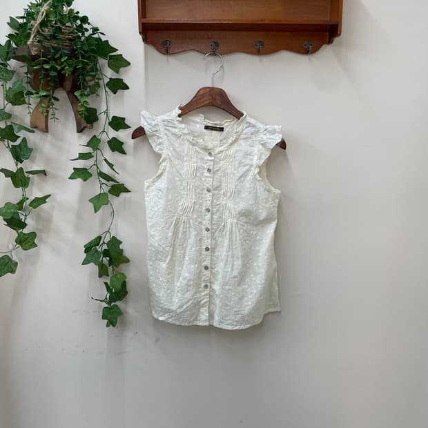 여리 페어리 모리 아이보리 화이트 코튼 자수 슬리브리스 블라우스