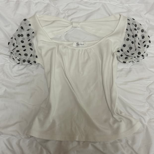 Jeroux 도트 쉬폰 퍼프 백리본 반팔