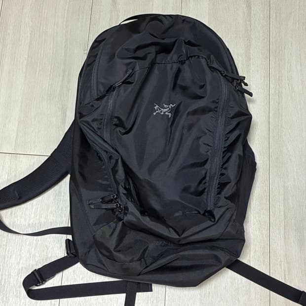 아크테릭스 맨티스 32 블랙 백팩