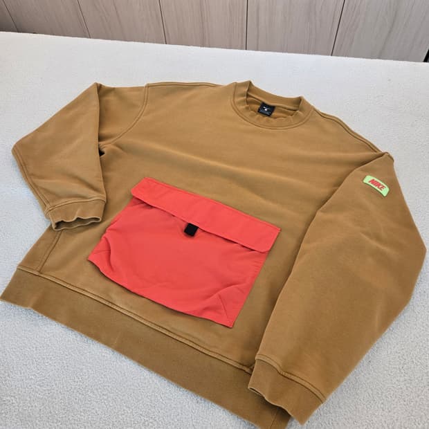 나이키 브라운 핑크포켓 박스 맨투맨 티셔츠 L