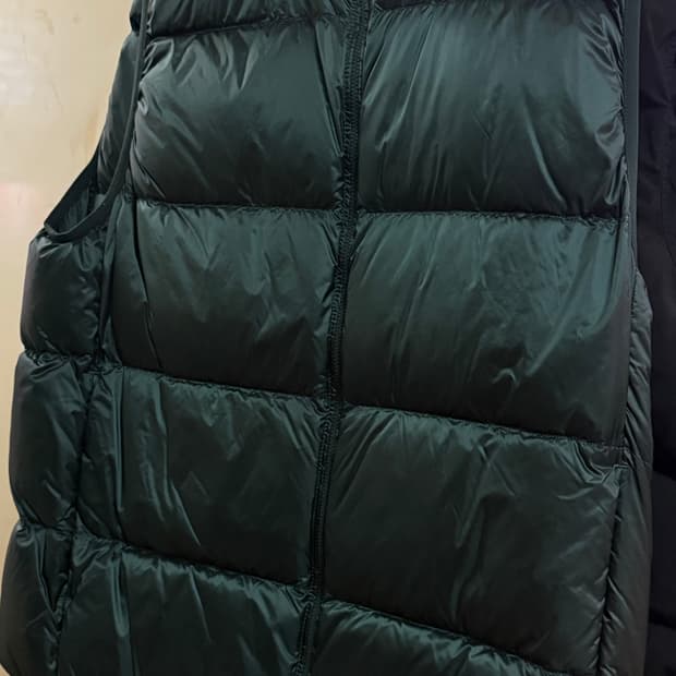 유니클로 패딩조끼 XL