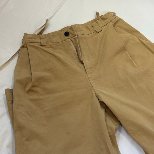 주앙옴므 플리티드 와이드 치노 베이지 M