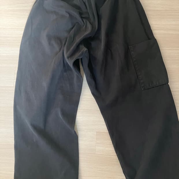 이지갭 사틴카고 발렌시아가 엑스라지 팝니다