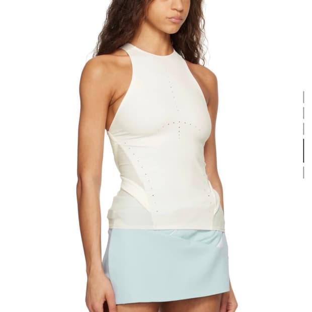 [새상품]혜인서 화이트 퍼포레이티드 탱크탑