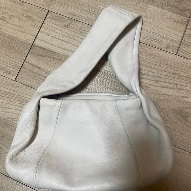 미니 레더 숄더백 아이보리