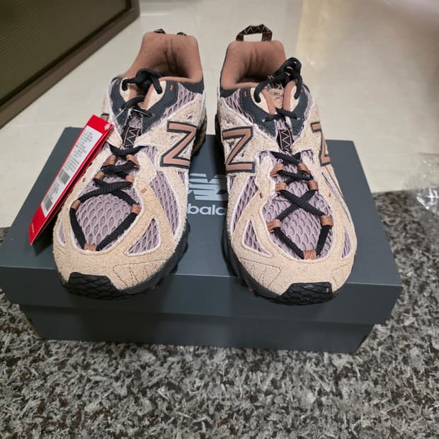 뉴발란스 999휴머니티 ML610TBM pink