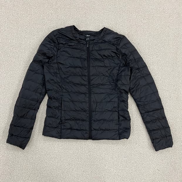 [S] 유니클로 블랙 울트라 라이트 다운 경량 패딩 자켓 0107M1