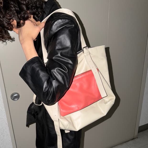 마르지엘라 mm6 레더 도트백