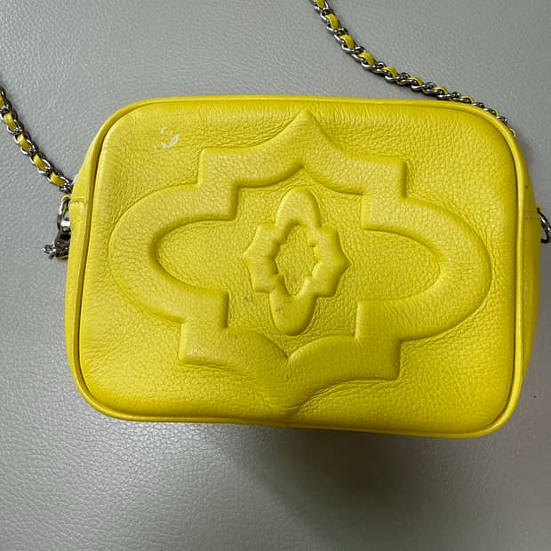 오야니 테일러 크로스백 노란색