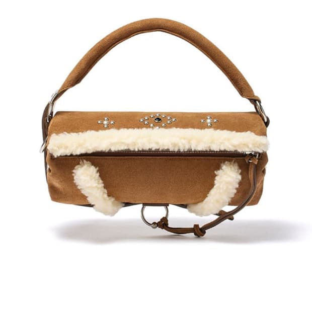 오픈와이와이 시어링스터드 필로우 핸들 백