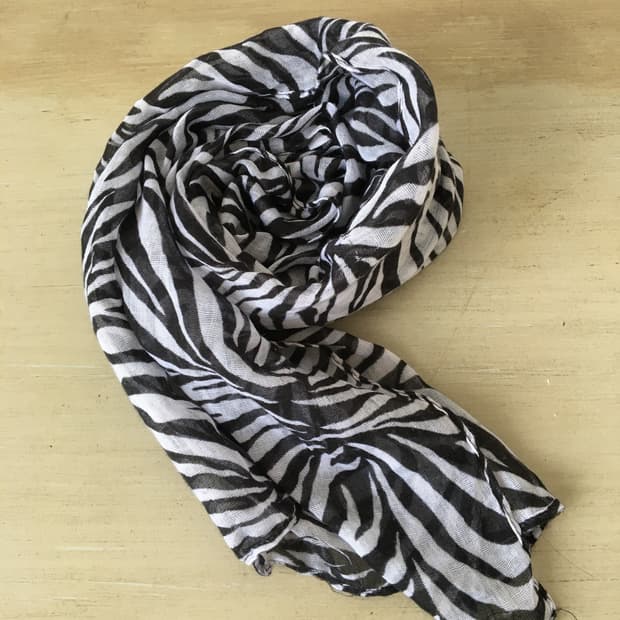  zebra pattern scarf