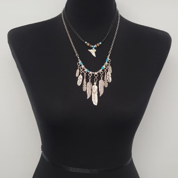 feather necklace set