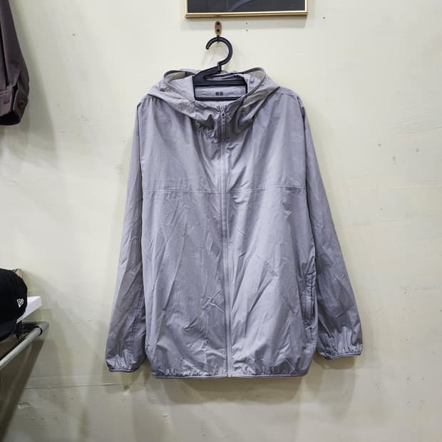 [XL] UNIQLO 기능성 후드 바람막이 (라이트 그레이)