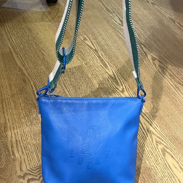 럭키슈에뜨 크로스백