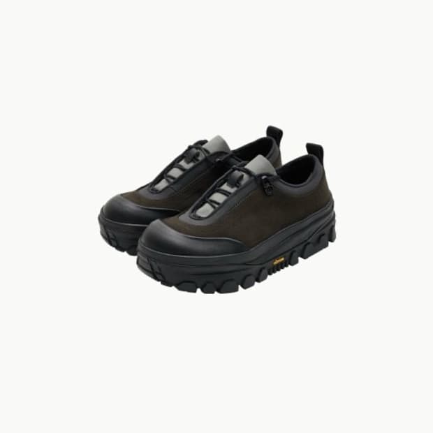 아모멘토 비브람스니커즈 8 구해요