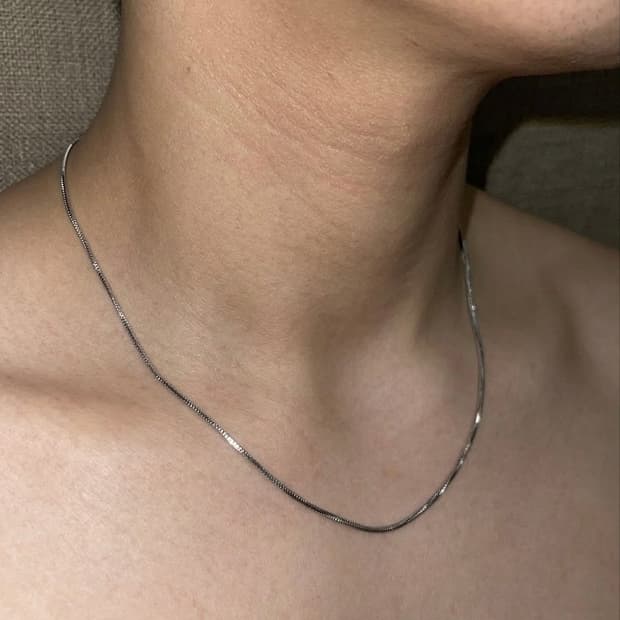 에센셜 2mm 네크리스 여자목걸이