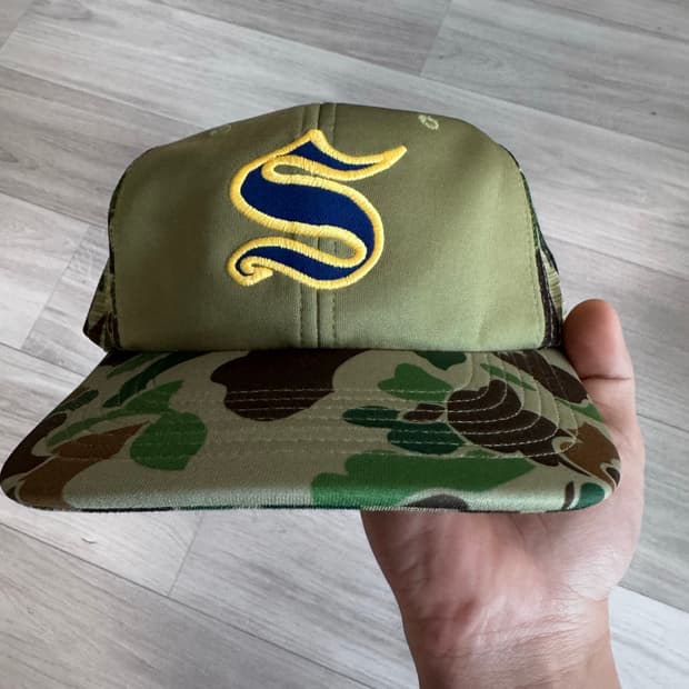 슈프림 25fw 카모 트러커캡