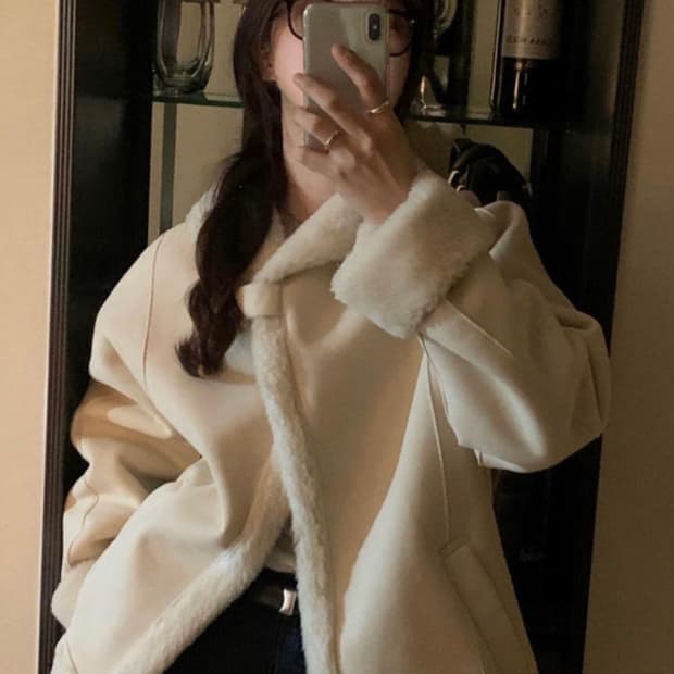 objet 오브제 아이리스 숄 스웨이드 무스탕 아이보리