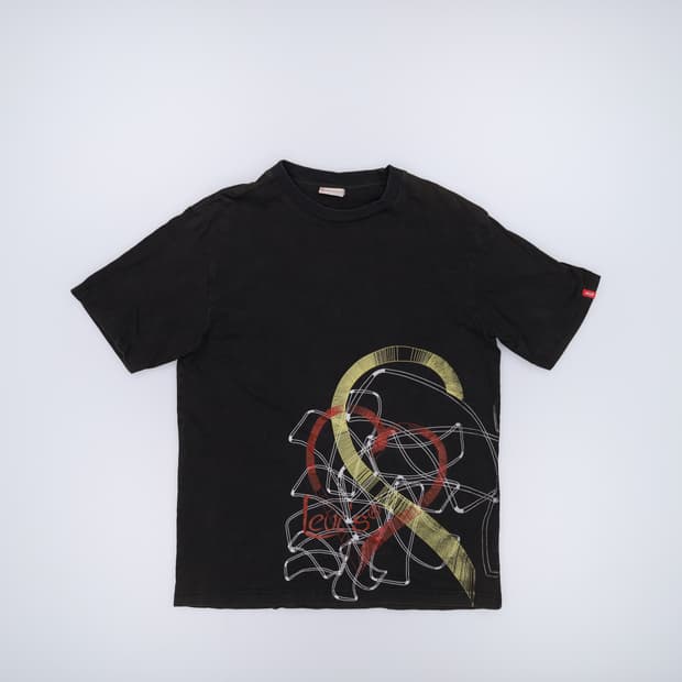 M 리바이스 블랙 반팔 티셔츠 0204M