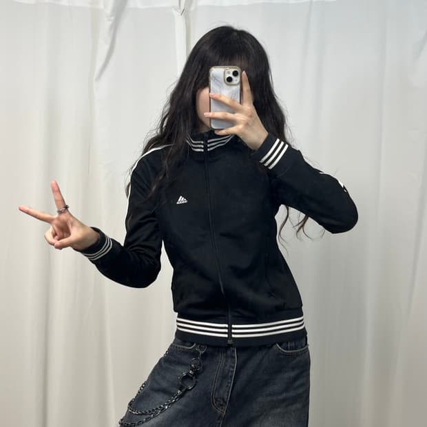 Adidas black jersey