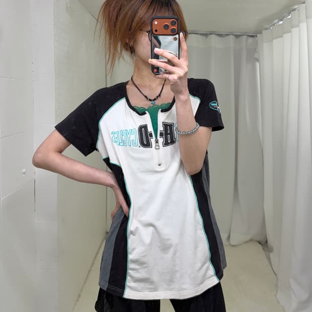 (상의 세트) 할리데이비슨 컬러 배색 반집업 반팔 + 그린 레이스 나시