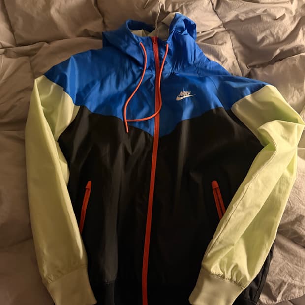 나이키 윈드러너 바람막이