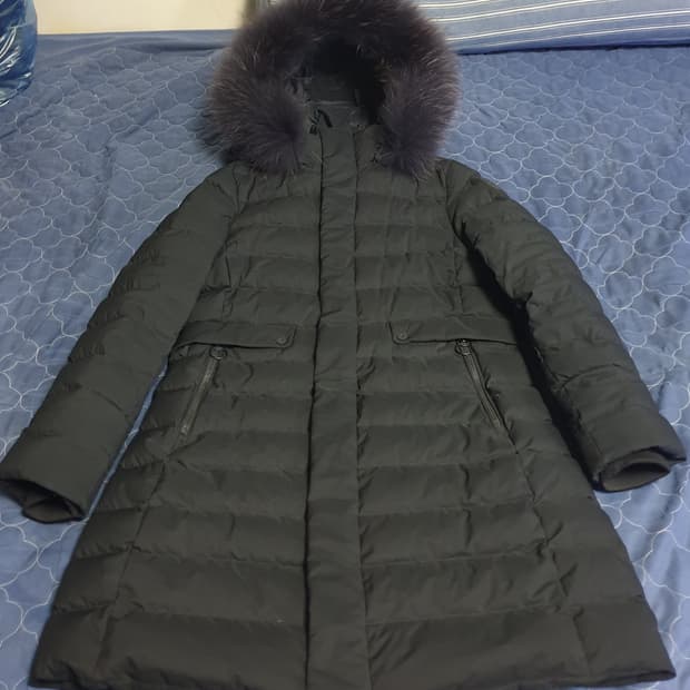 아이더 우먼 구스다운 라쿤퍼 경량 롱패딩 블랙 (L)