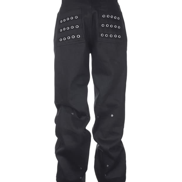 비엑세스 Eyelet Button Black Jeans