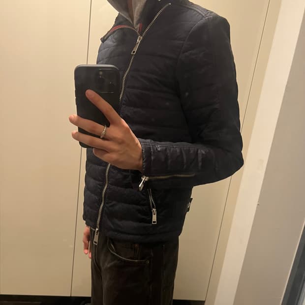 아르마니 익스체인지 경량 바이커