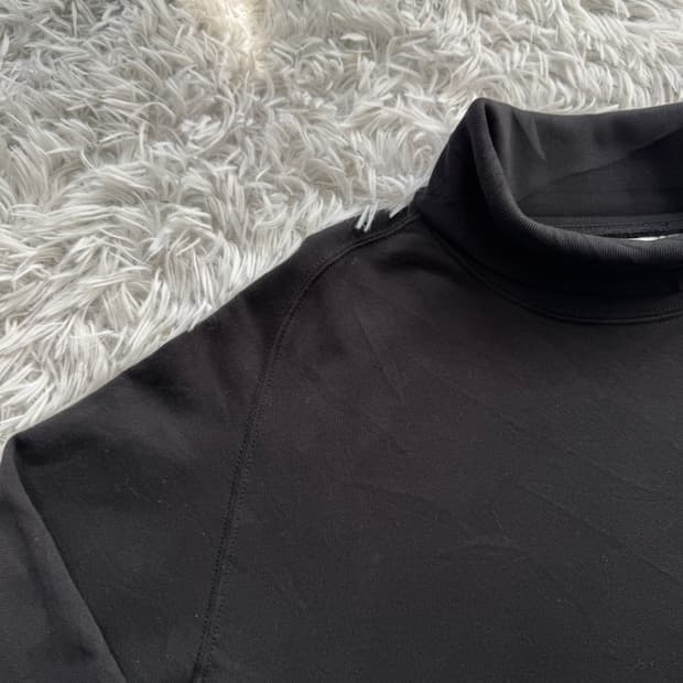 UNIQLO U 하이넥 롱슬리브 유니클로u 긴팔 빈티지긴팔 l 100