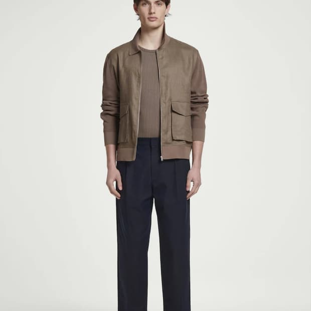 COS 릴랙스드 플리티드 코튼 테이퍼드 트라우저 네이비 46(30)