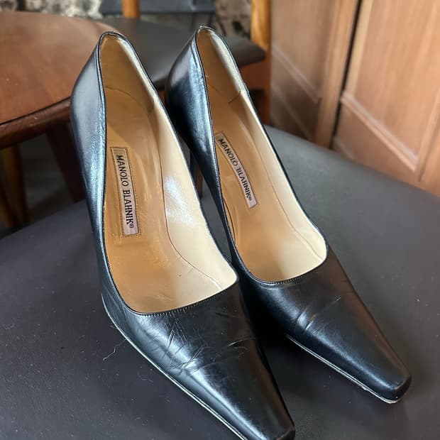 마놀로블라닉 38