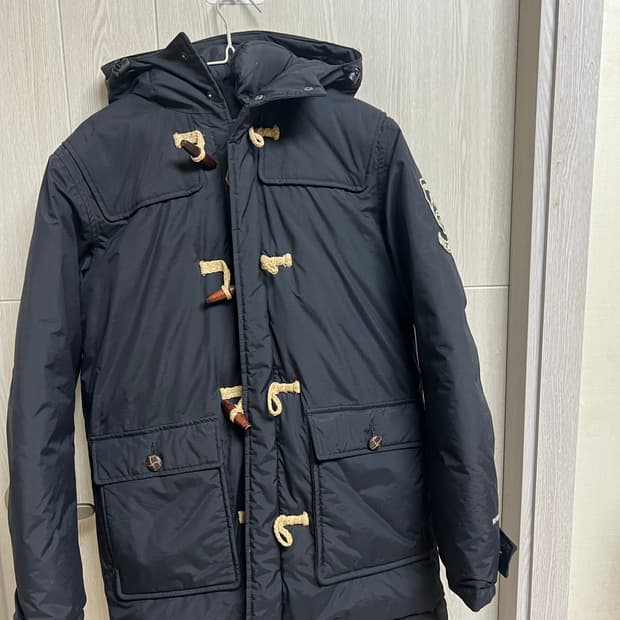 노스페이스 요세미티 구스다운 패딩입니다