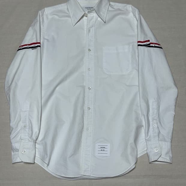 톰브라운 암밴드 셔츠 [3]